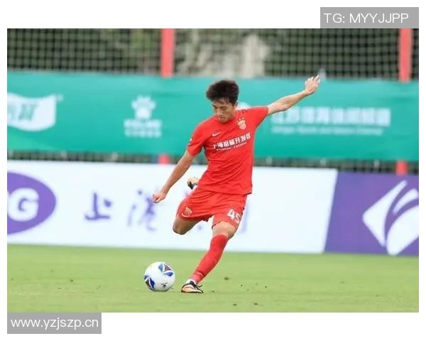 中乙联赛第30轮上海海港富盛经开队与温州俱乐部中胤队战成平局精彩对决 中乙联赛第30轮上海海港富盛经开队与温州俱乐部中胤队战成平局精彩对决