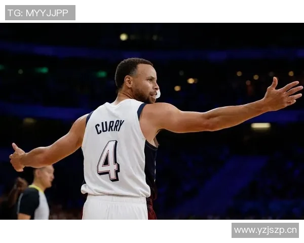 库里生涯第111次半场得分20并贡献5记三分球超越利拉德64次成就辉煌