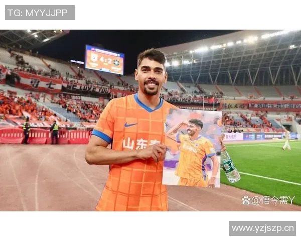 泰山队外援马德鲁加与泽卡共赏济南夜景尽显美丽风光 泰山队外援马德鲁加与泽卡共赏济南夜景尽显美丽风光