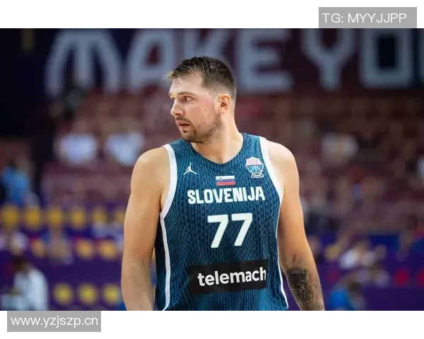 老詹开心点赞东契奇罚球失手未能达成50分替补席队友乐开怀