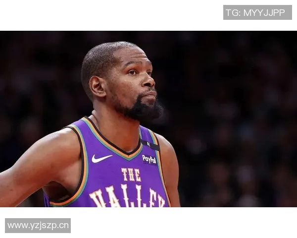 杜兰特本赛季出手次数创生涯新低球场表现引发关注与讨论